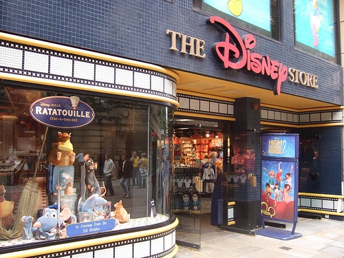 Disney Store и Sephora начали принимать платежи через Apple Pay