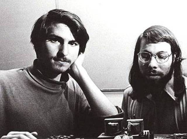 Стив Джобс и Стив Возняк, основатели Apple